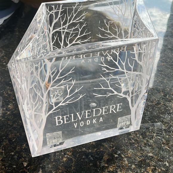 Vintage from the 60s Belvedere Vodka ice bucket - Picture 2 of 5